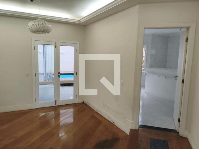 Casa aluguel em Região Imediata de São Paulo, Região Metropolitana de São Paulo