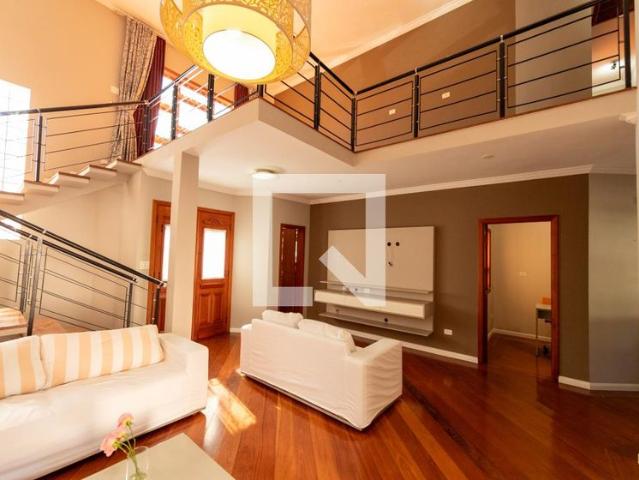 Casa aluguel em Região Imediata de São Paulo, Região Metropolitana de São Paulo