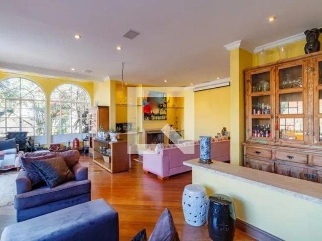 Casa aluguel em Região Imediata de São Paulo, Região Metropolitana de São Paulo