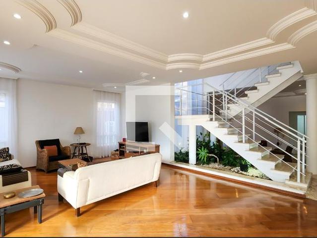 Casa aluguel em Região Imediata de São Paulo, Região Metropolitana de São Paulo