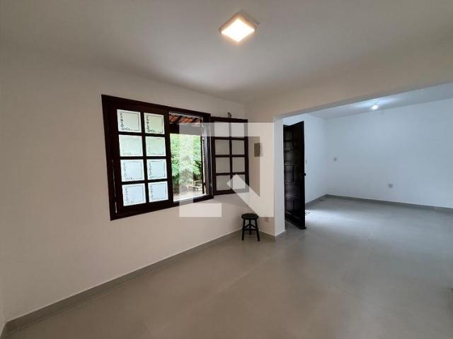 Casa aluguel em Região Geográfica Imediata de Belo Horizonte, Região Metropolitana de Belo Horizonte