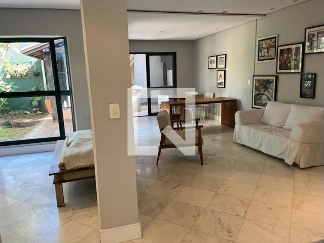 Casa aluguel em Tamboré Residencial 4, Santana de Parnaíba