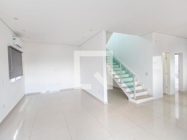 Casa aluguel em Região Imediata de São Paulo, Região Metropolitana de São Paulo
