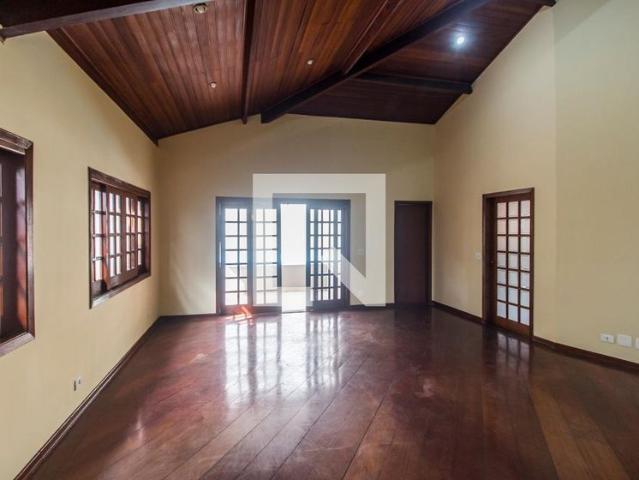 Casa aluguel em Região Imediata de São Paulo, Região Metropolitana de São Paulo
