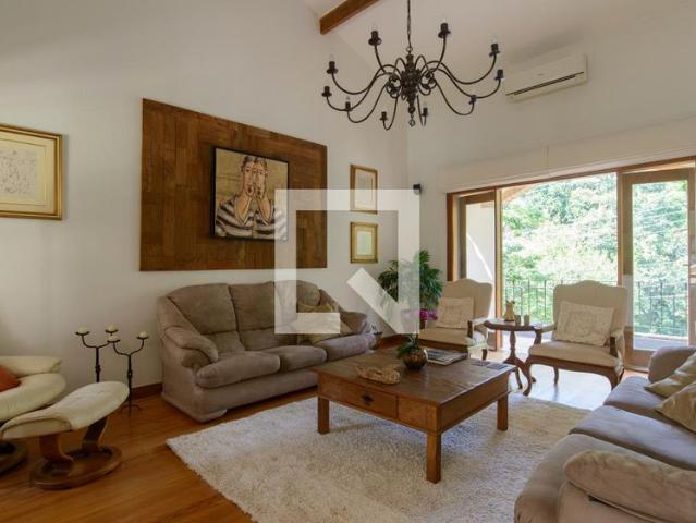 Casa aluguel em Região Imediata de São Paulo, Região Metropolitana de São Paulo