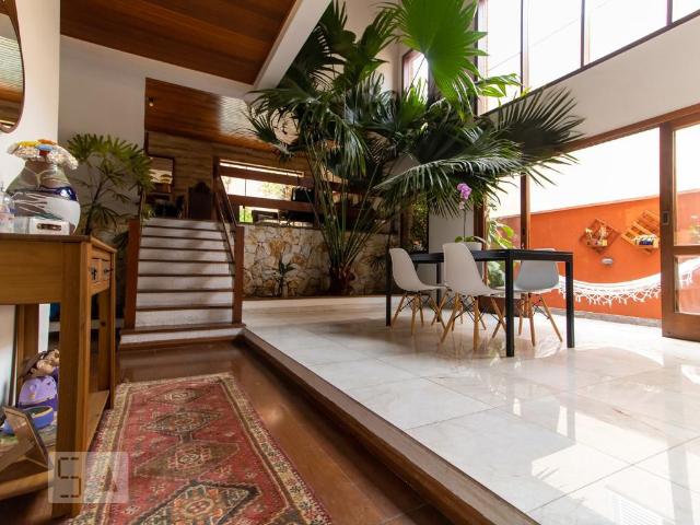 Casa aluguel em Região Imediata de São Paulo, Região Metropolitana de São Paulo