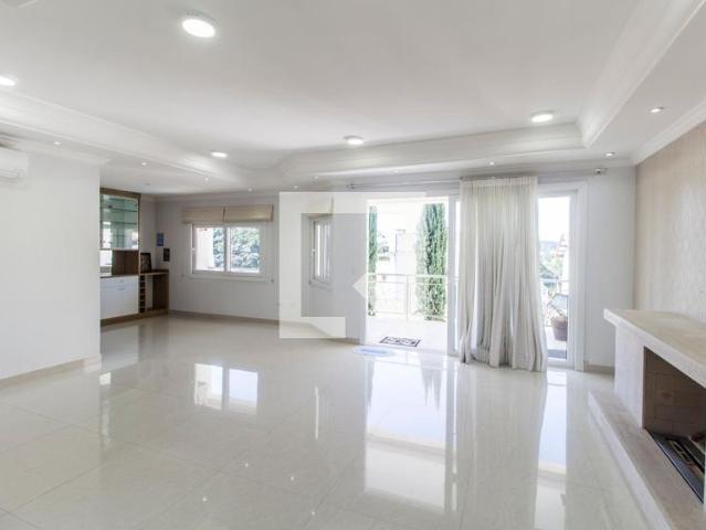 Casa aluguel em Região Imediata de São Paulo, Região Metropolitana de São Paulo