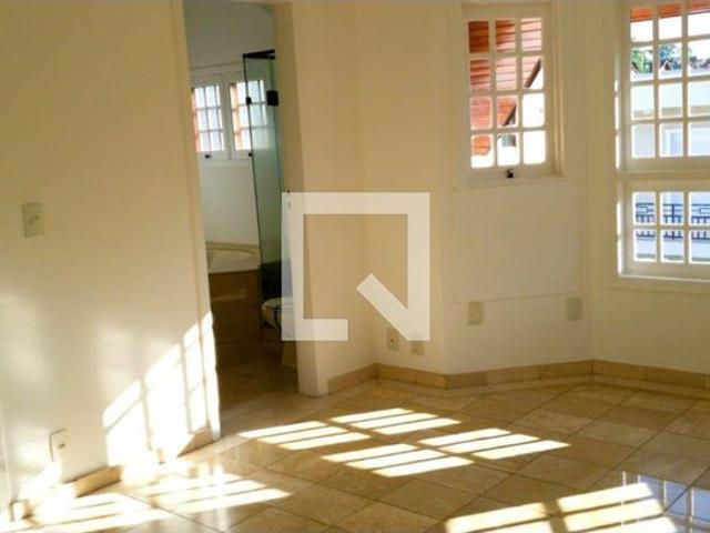 Casa aluguel em Região Imediata de São Paulo, Região Metropolitana de São Paulo