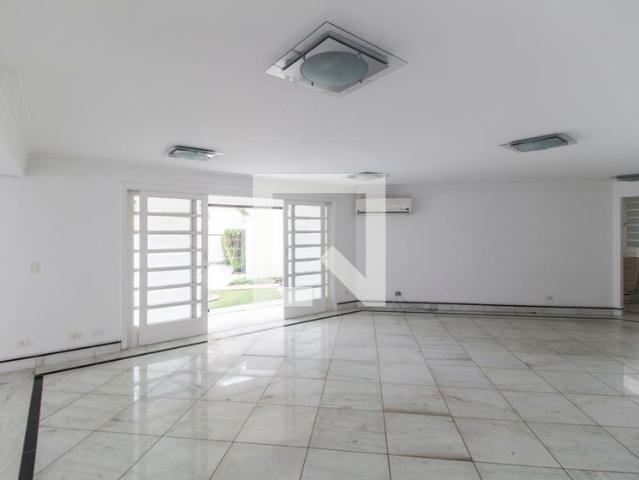 Casa aluguel em Região Imediata de São Paulo, Região Metropolitana de São Paulo