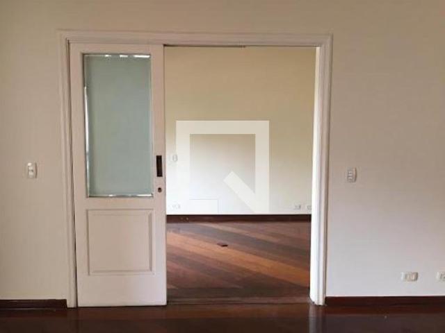 Casa aluguel em Região Imediata de São Paulo, Região Metropolitana de São Paulo