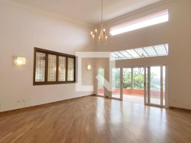 Casa aluguel em Região Imediata de São Paulo, Região Metropolitana de São Paulo