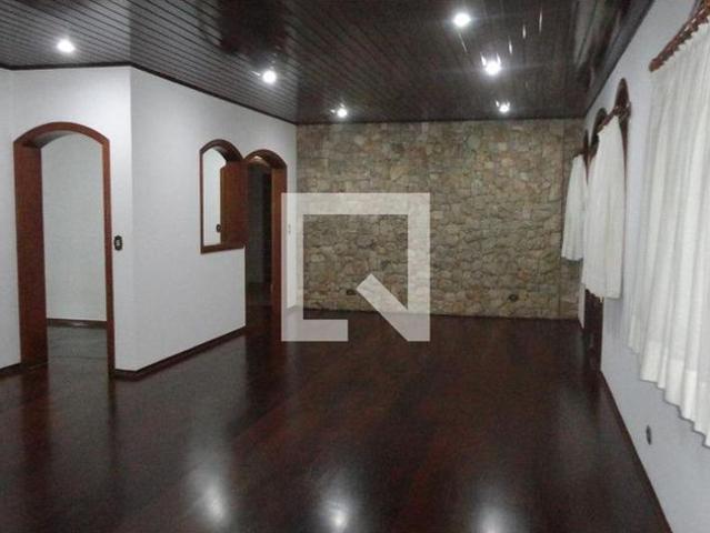 Casa aluguel em Região Imediata de São Paulo, Região Metropolitana de São Paulo
