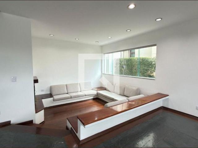 Casa aluguel em Região Imediata de São Paulo, Região Metropolitana de São Paulo