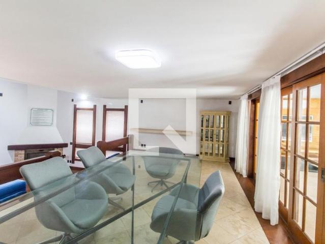 Casa aluguel em Região Imediata de São Paulo, Região Metropolitana de São Paulo