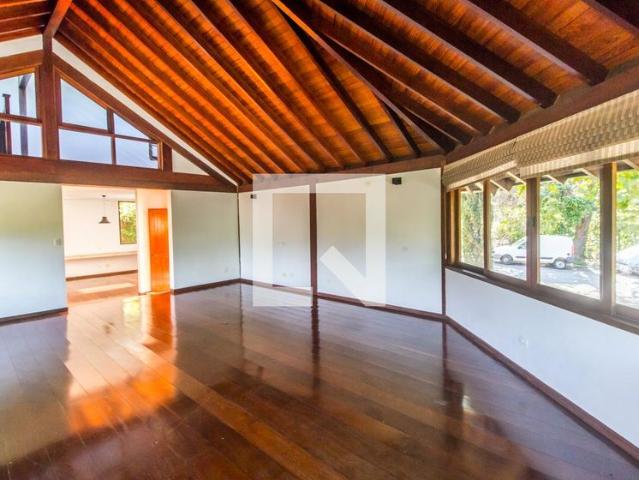 Casa aluguel em Região Imediata de São Paulo, Região Metropolitana de São Paulo
