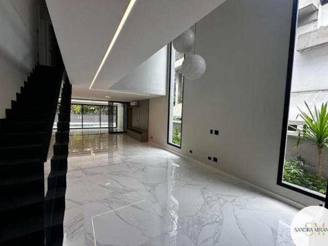 Casa venda em 18 do Forte Alphaville, Santana de Parnaíba