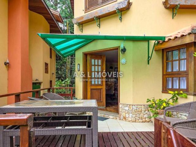 Casa venda em Região Imediata de Taubaté-Pindamonhangaba, Região Metropolitana do Vale do Paraíba e Litoral Norte