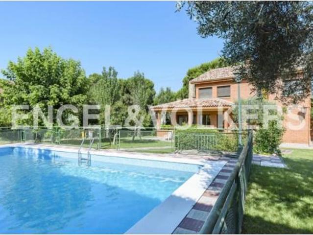 Casa en alquiler en El Olivar de Mirabal, Boadilla del Monte