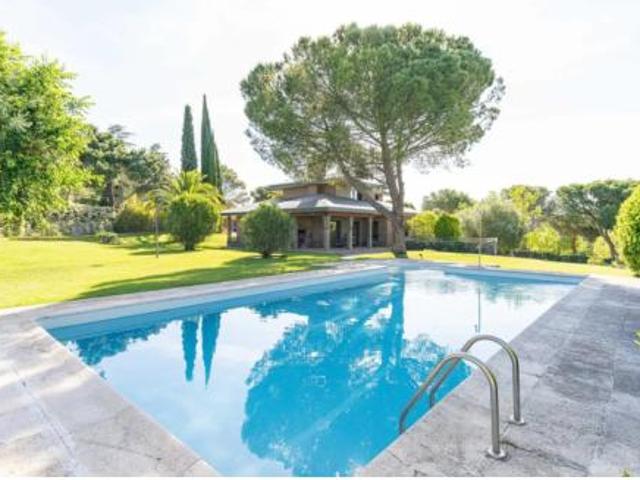 Casa en alquiler en Boadilla Del Monte, Madrid