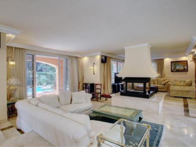 Casa en alquiler en Bel-Air, Estepona