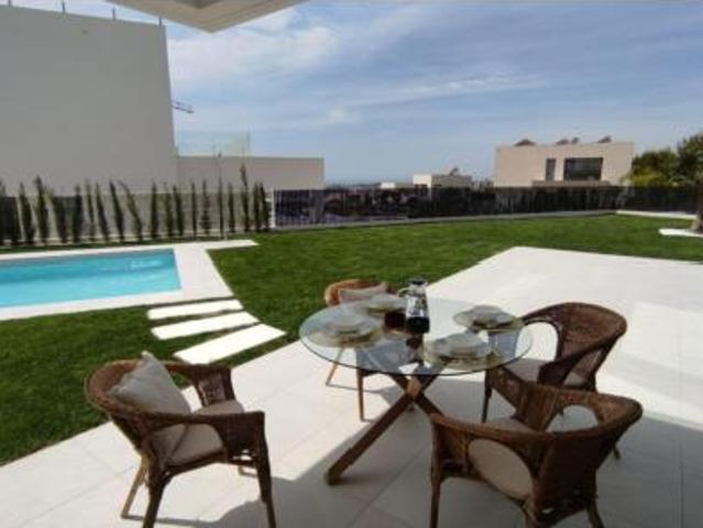 Casa en alquiler en la Marina Baixa, Valencia