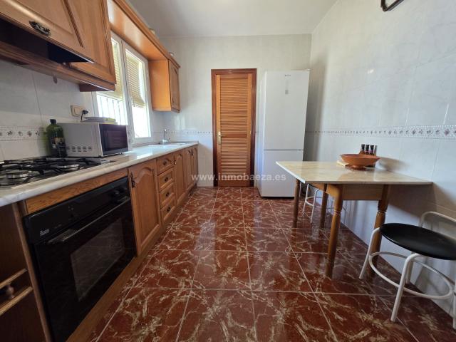 Casa en alquiler en Baeza, Andalucía