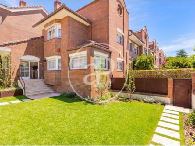 Casa en alquiler en Las Rozas De Madrid, Madrid