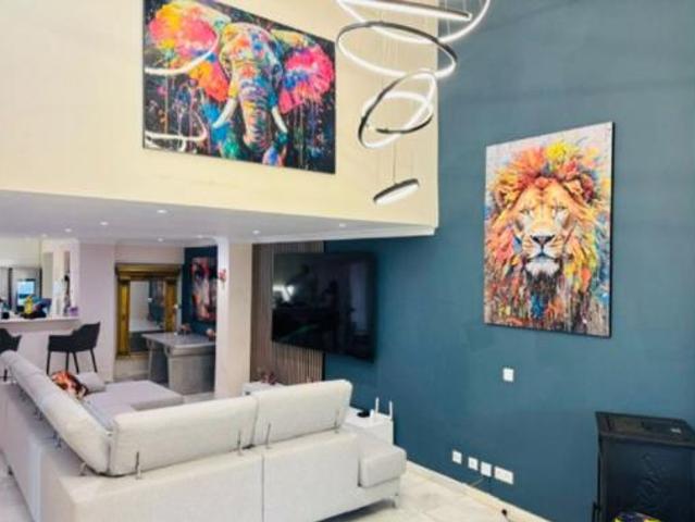 Casa en alquiler en El Vicario, Costa del Sol Occidental