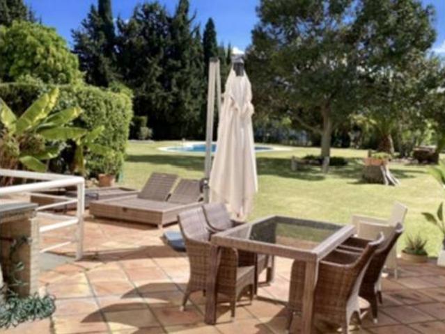 Casa en alquiler en Nueva Andalucía, Costa del Sol Occidental