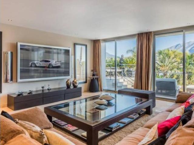 Casa en alquiler en Nueva Andalucía, Costa del Sol Occidental