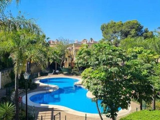 Casa en alquiler en Nueva Andalucía, Costa del Sol Occidental