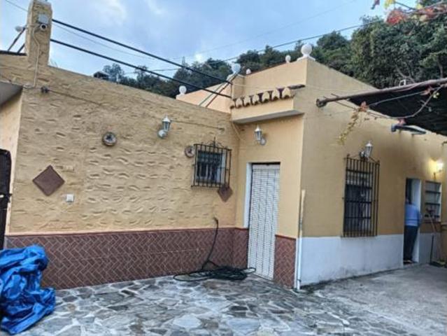 Casa en alquiler en Maro, La Axarquía