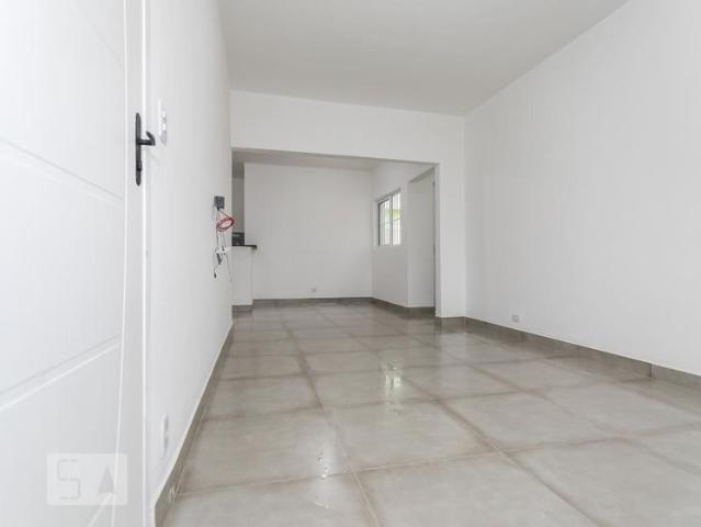 Casa aluguel em Vila Vitória, Mogi das Cruzes
