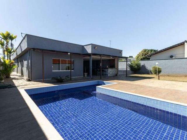 Casa venda em Região Geográfica Imediata do Distrito Federal, Região Integrada de Desenvolvimento do Distrito Federal e Entorno