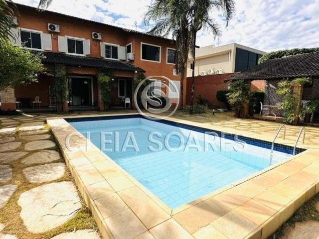Casa venda em Região Geográfica Imediata do Distrito Federal, Região Integrada de Desenvolvimento do Distrito Federal e Entorno