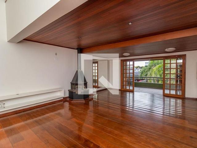 Casa aluguel em Região Geográfica Imediata de Porto Alegre, Região Metropolitana de Porto Alegre