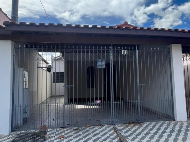 Casa aluguel em Região Imediata de Guaratinguetá, Região Metropolitana do Vale do Paraíba e Litoral Norte