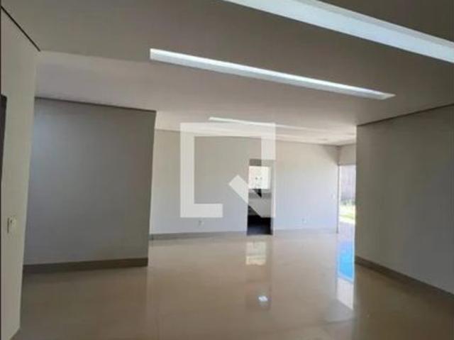 Casa aluguel em Região Geográfica Imediata de Belo Horizonte, Região Metropolitana de Belo Horizonte