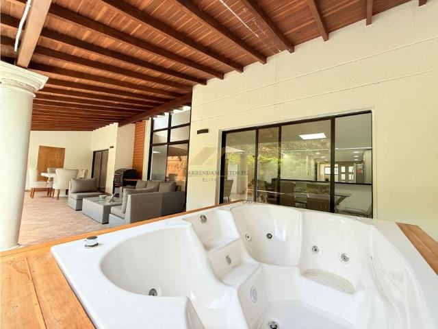 Casa en arriendo en Antioquia, Valle de Aburrá