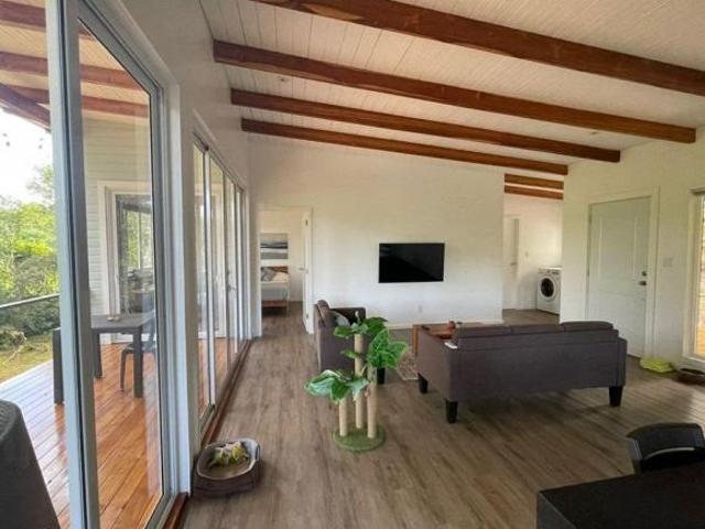 Casa amoblada en venta en Bocas del Toro