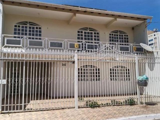 Casa venda em Região Geográfica Imediata do Distrito Federal, Região Integrada de Desenvolvimento do Distrito Federal e Entorno