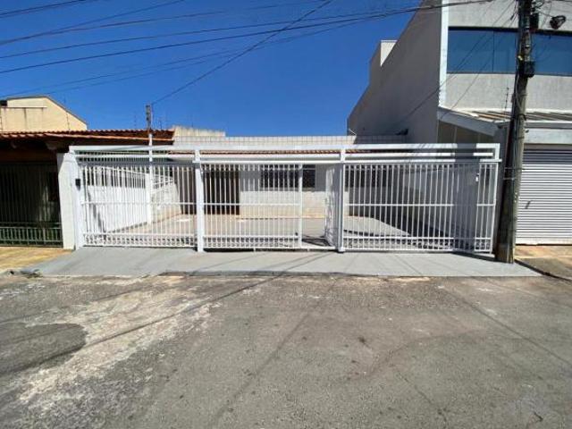 Casa venda em Região Geográfica Imediata do Distrito Federal, Região Integrada de Desenvolvimento do Distrito Federal e Entorno