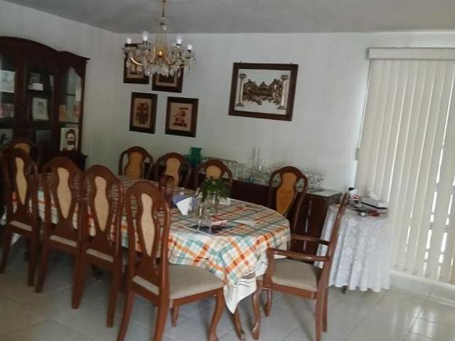 Casa Amplia en Venta