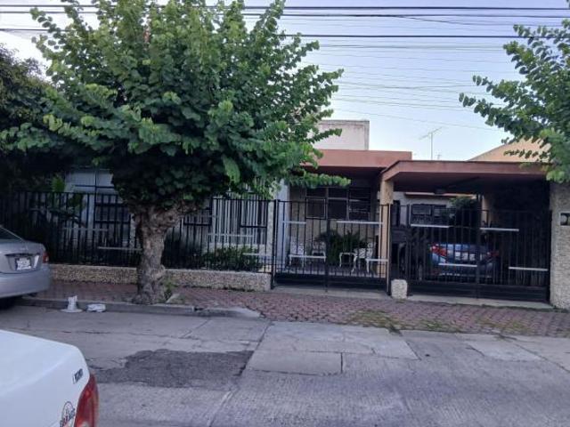 Casa Amplia en Venta