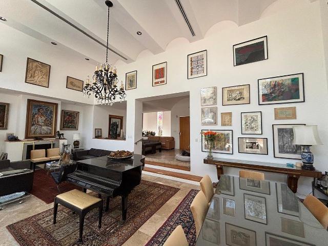 Casa en renta en Lomas del Rosario, San Pedro Garza García