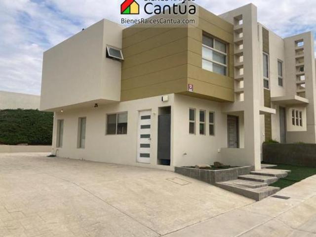 Casa en venta en Ensenada, Baja California