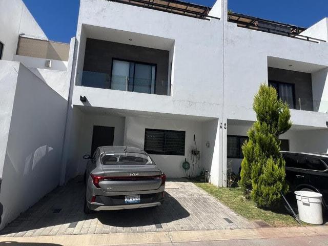 Casa en renta en La Cuchilla, Región Centro