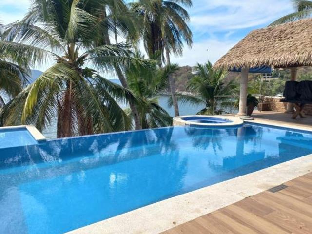 CASA AMUEBLADA EN VENTA, PENINSULA DE SANTIAGO, MANZANILLO, COLIMA