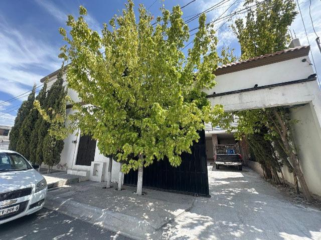Casa en renta en Gaspar Valdez, Saltillo