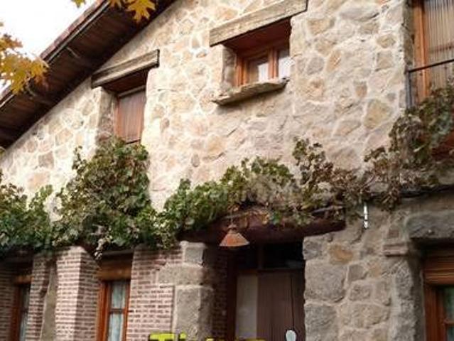 Casa en alquiler en Navaluenga, Castilla y León